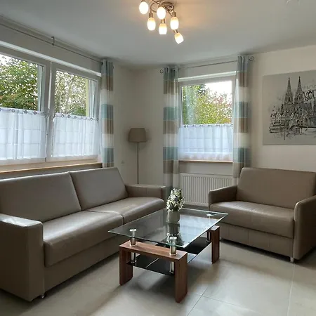 Apartament In Zentraler Lage-18 Minuten Mit S-bahn In Koeln Zentrum Bergisch Gladbach