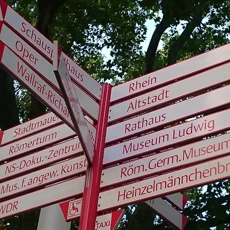Apartmán In Zentraler Lage-18 Minuten Mit S-bahn In Koeln Zentrum *
