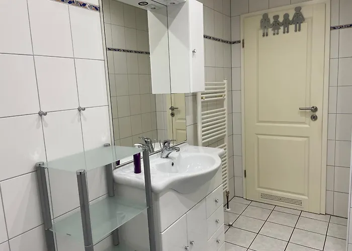 Daire In Zentraler Lage-18 Minuten Mit S-bahn In Koeln Zentrum *